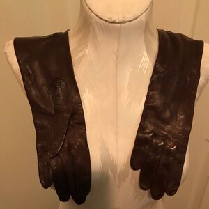 Lavaris Chevrette goat leather  gloves size 7 new old stock